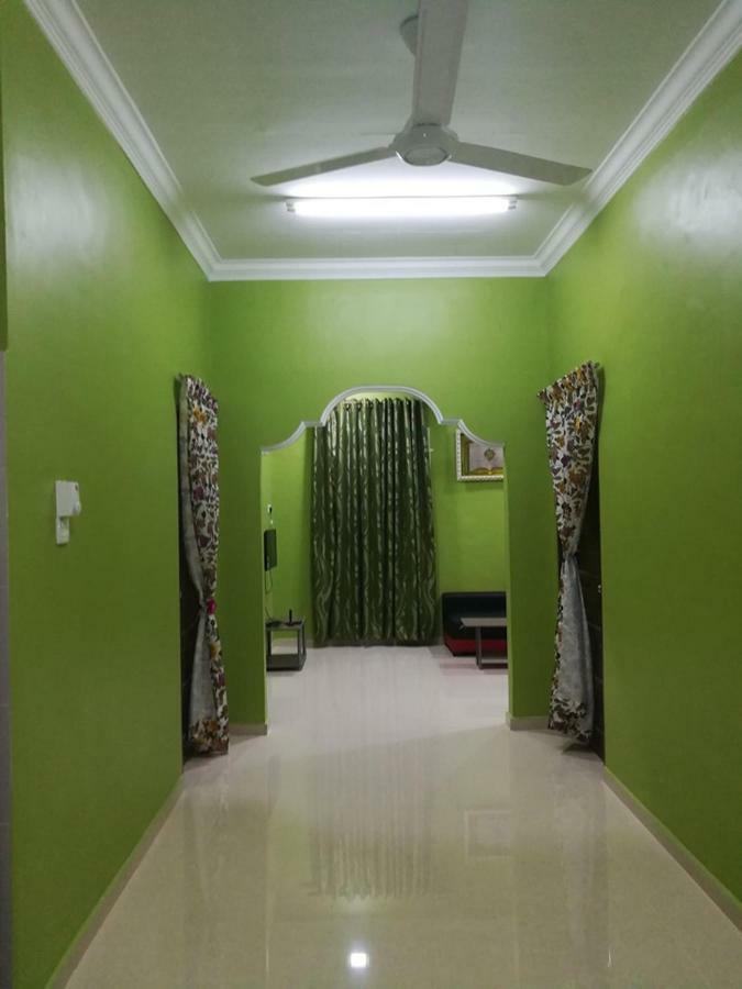 Homestay Damai Yusmila 쿠알라트렝가누 외부 사진