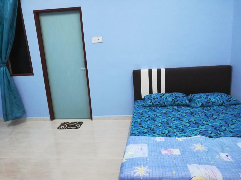 Homestay Damai Yusmila 쿠알라트렝가누 외부 사진