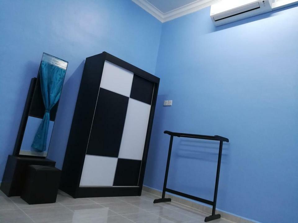Homestay Damai Yusmila 쿠알라트렝가누 외부 사진