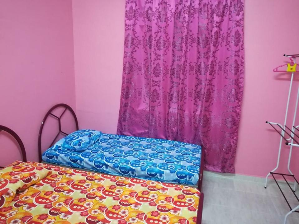 Homestay Damai Yusmila 쿠알라트렝가누 외부 사진